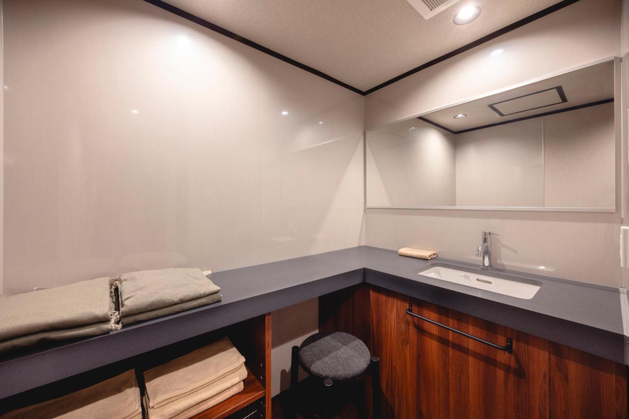 Shikishimaso Hotel Higashikawa Exterior photo